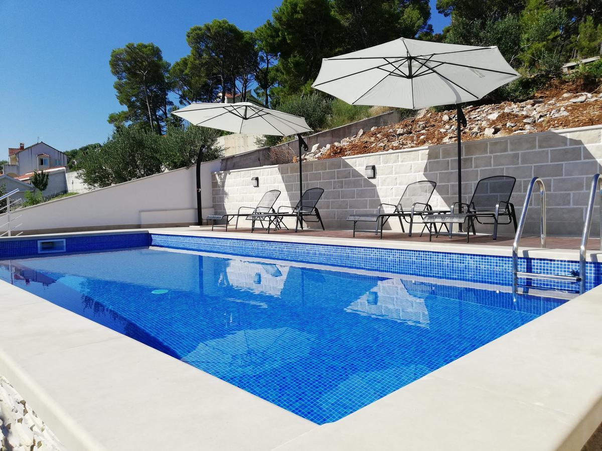 Apartments Ivana Postira Bilik gambar