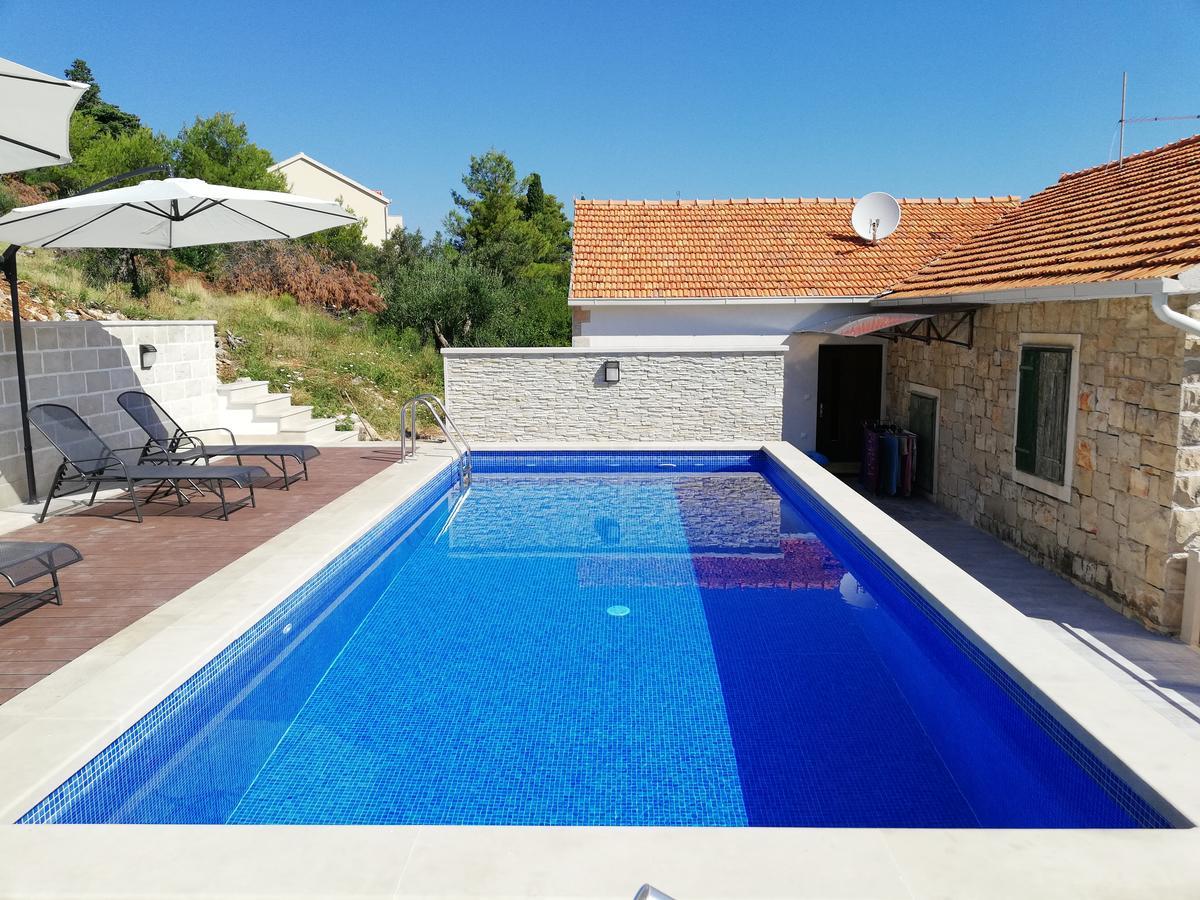Apartments Ivana Postira Bilik gambar