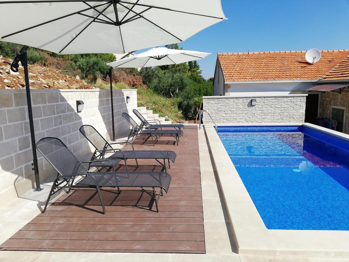 Apartments Ivana Postira Bilik gambar