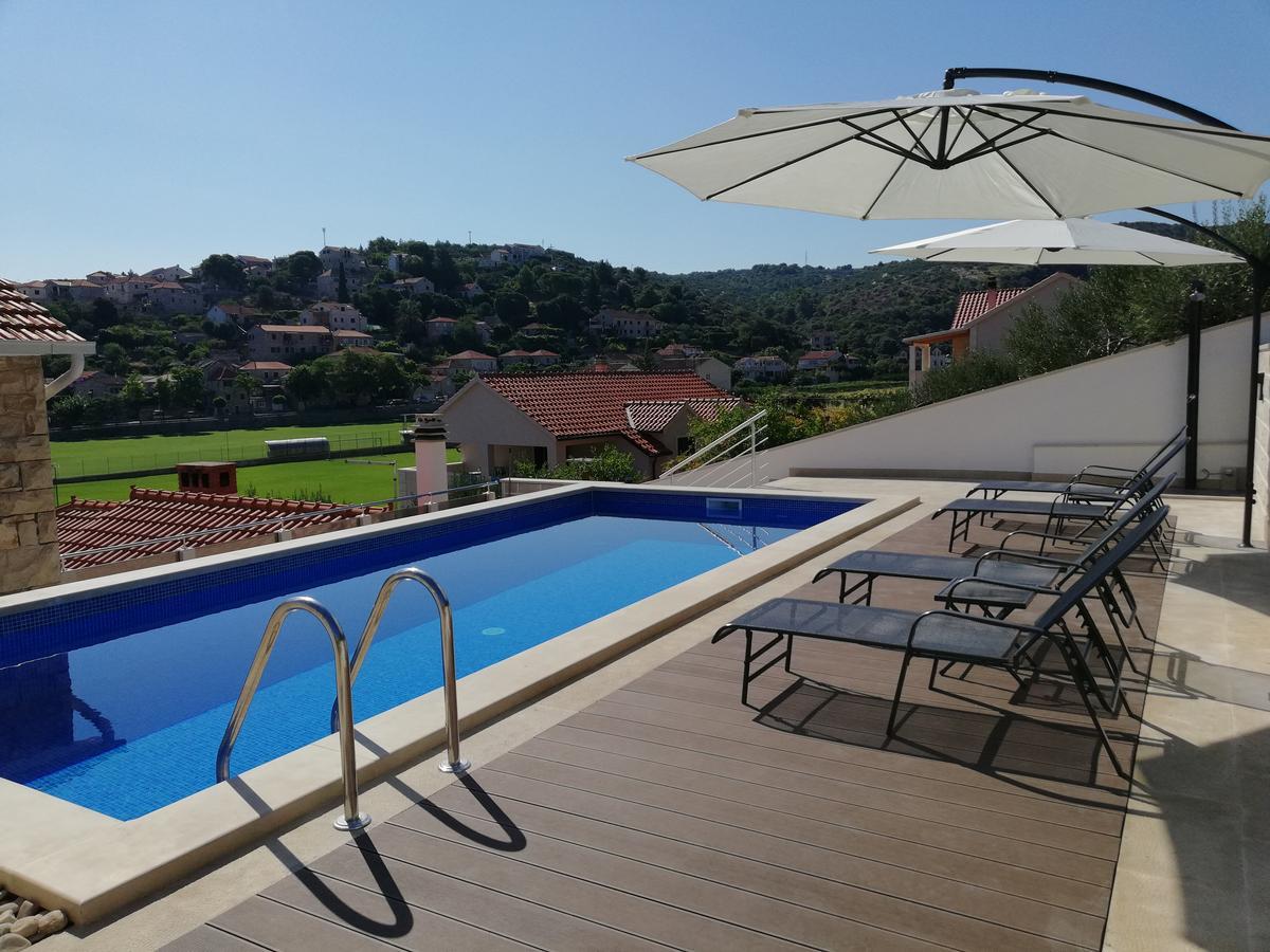 Apartments Ivana Postira Bilik gambar