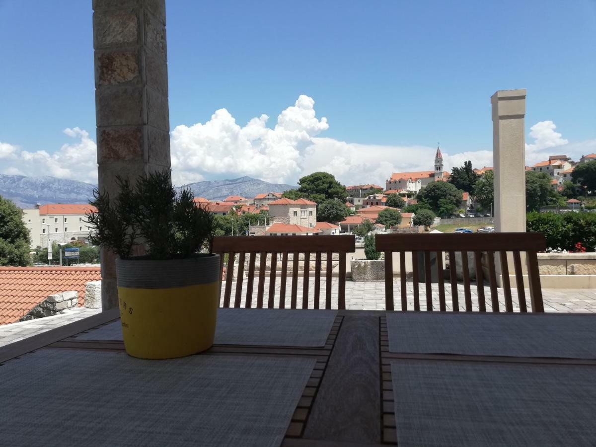 Apartments Ivana Postira Luaran gambar