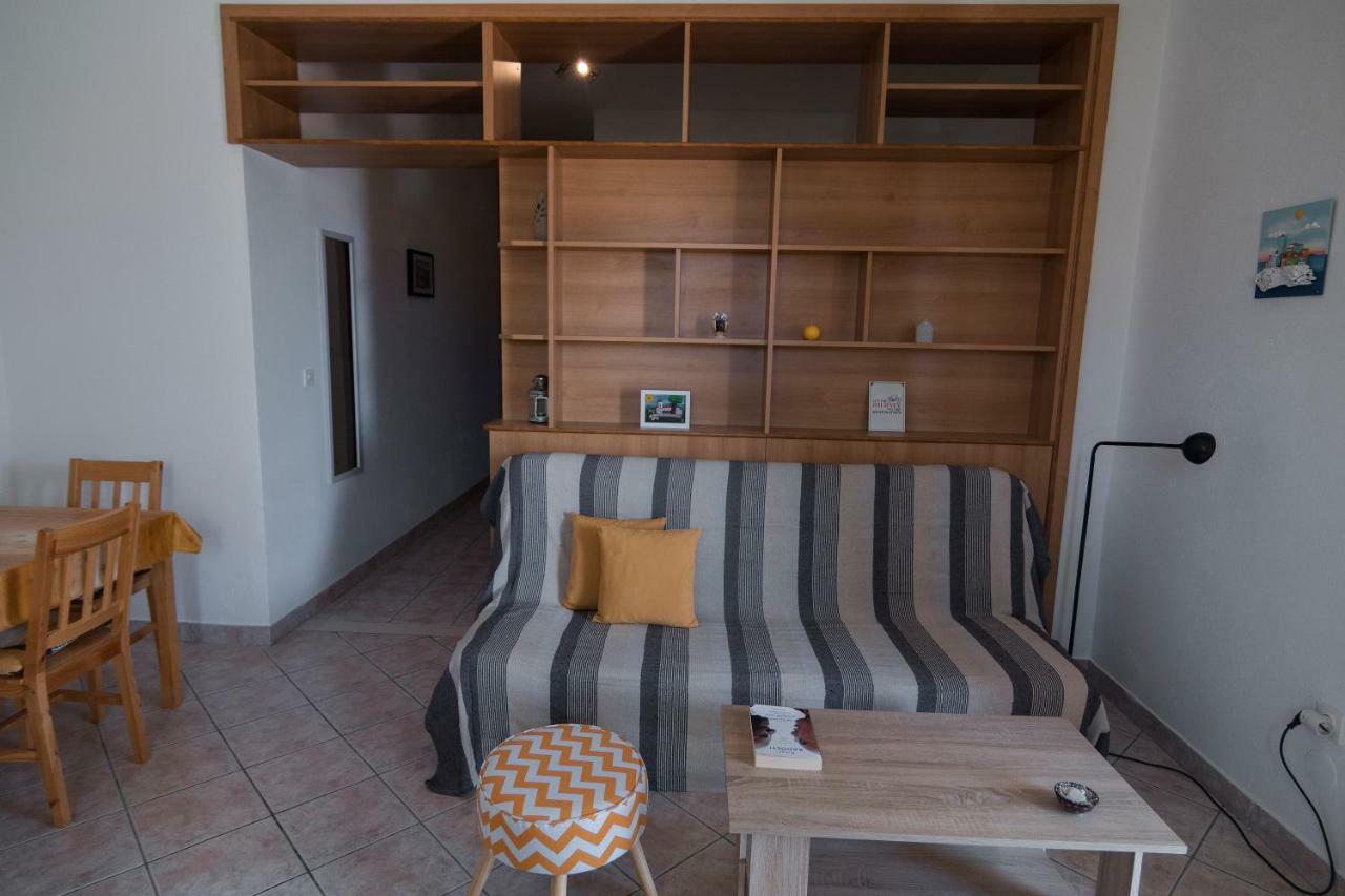Apartments Ivana Postira Luaran gambar